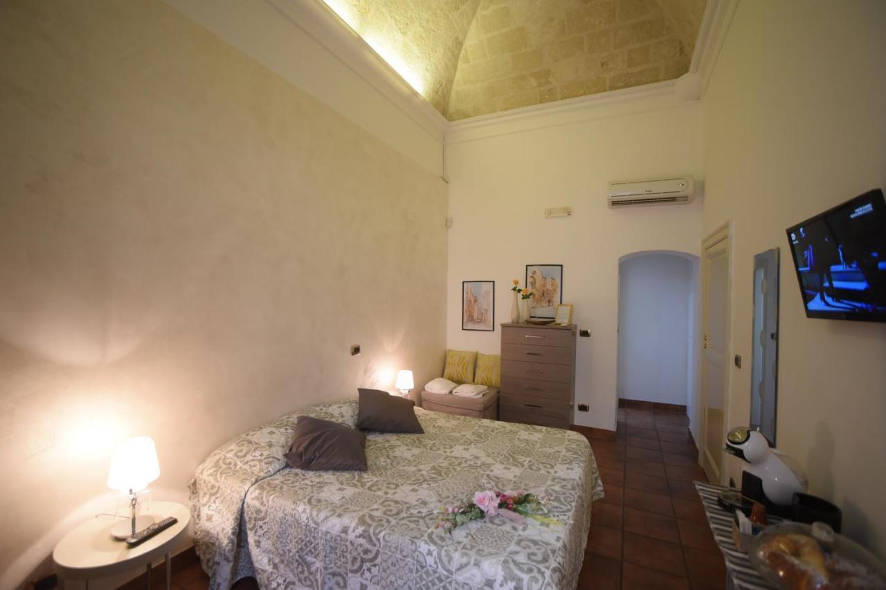 Da Noi Due Bed & Breakfast Taranto Exterior foto